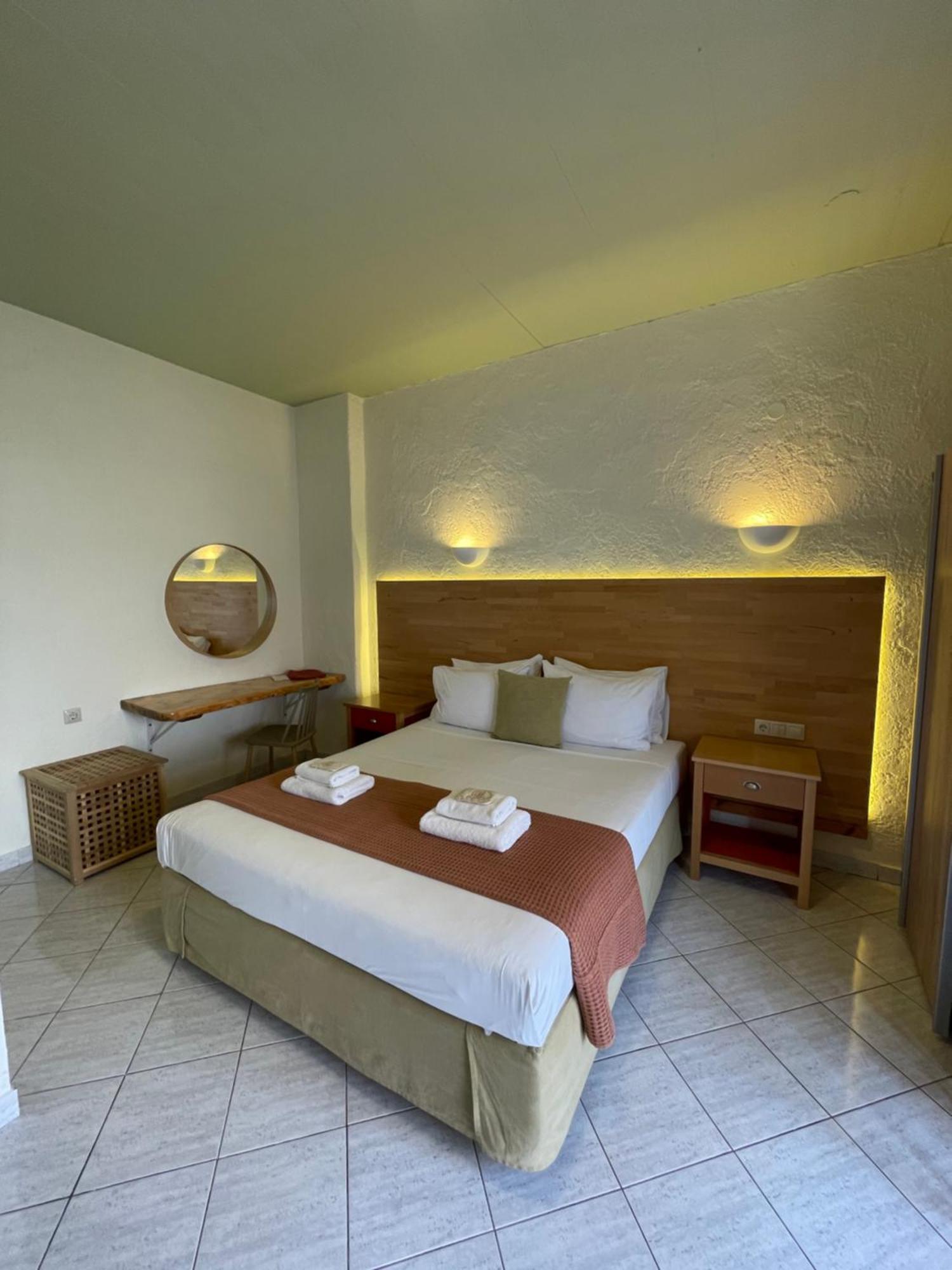 Villa Georgia Apartments & Suites Kalamaki Værelse billede
