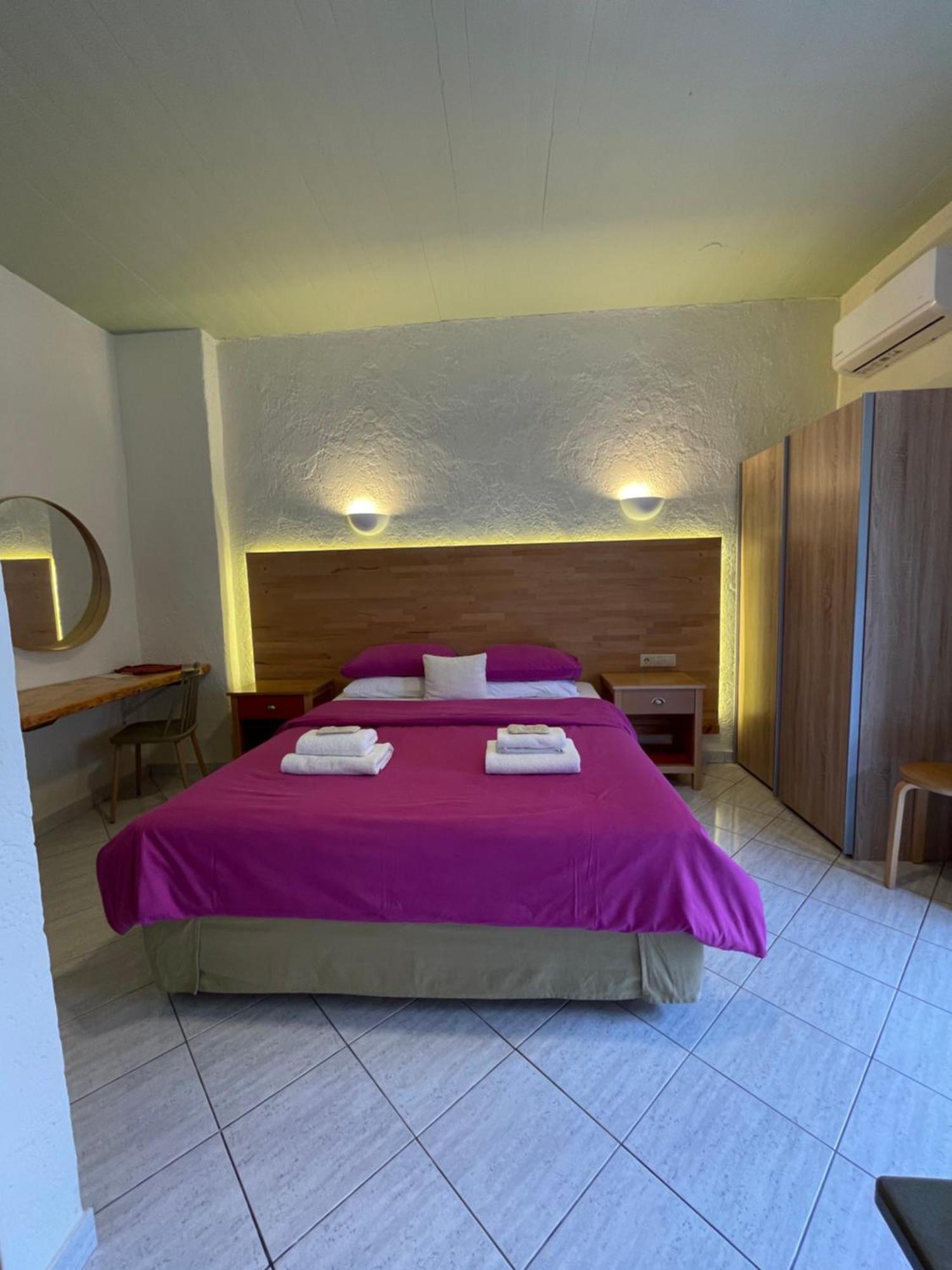 Villa Georgia Apartments & Suites Kalamaki Værelse billede