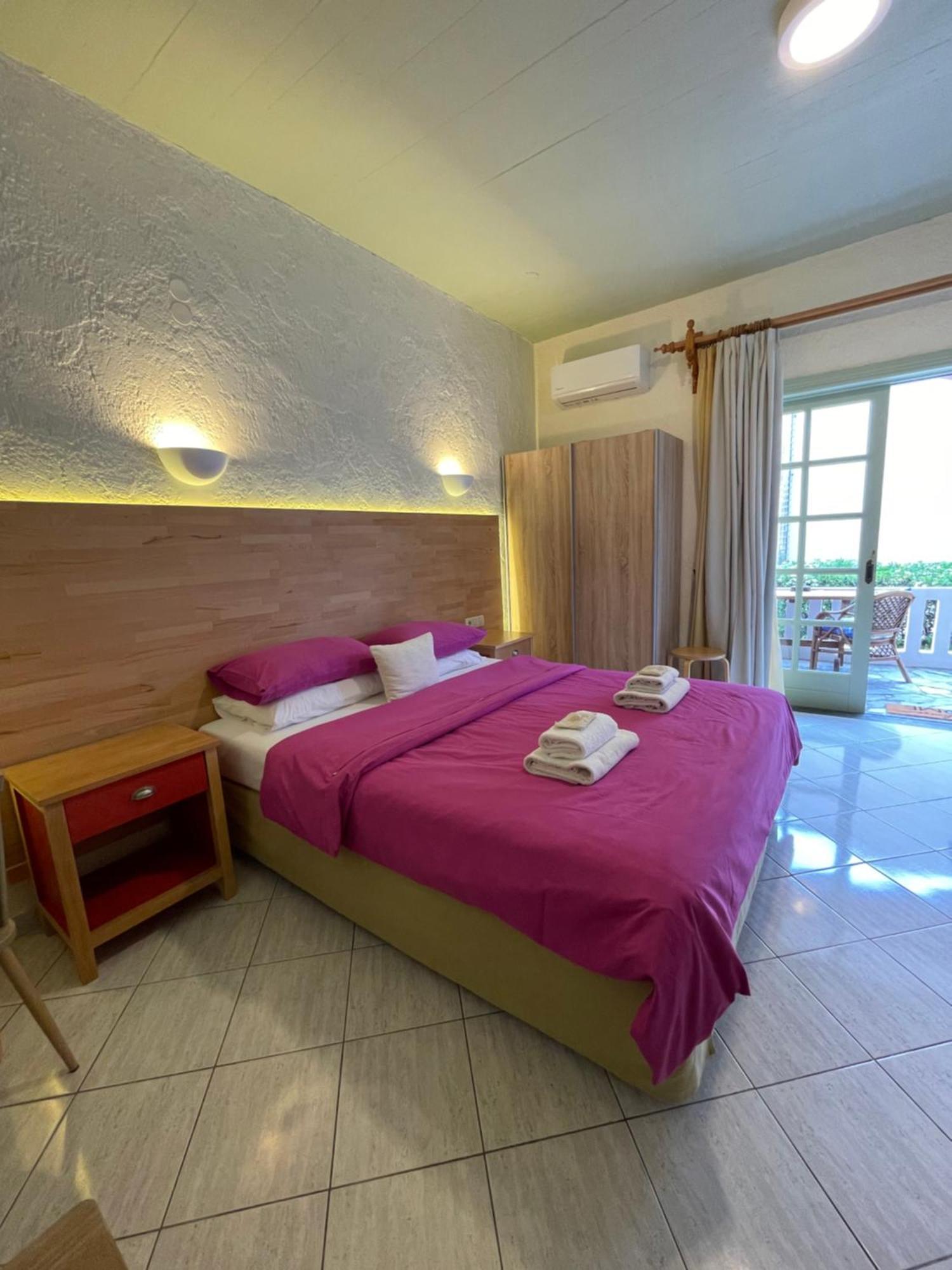 Villa Georgia Apartments & Suites Kalamaki Værelse billede